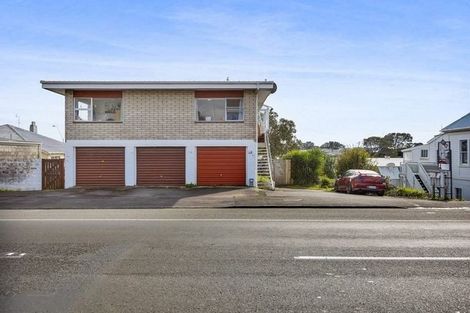 Photo of property in 4/194 Powderham Street, New Plymouth, 4310
