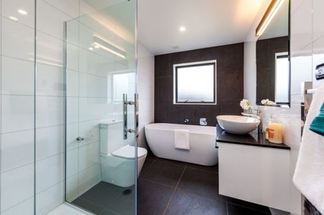 Photo of property in 12 Takurua Terrace, Orewa, 0931