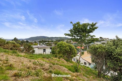 Photo of property in 14 Owhiti Street, Titahi Bay, Porirua, 5022