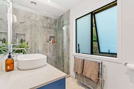 Photo of property in 90 Arran Point Parade, Orewa, 0931