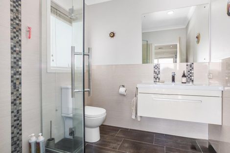 Photo of property in 53 Endeavour Drive, Whitby, Porirua, 5024