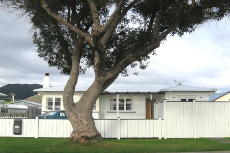 Photo of property in 8 Lincoln Avenue, Epuni, Lower Hutt, 5011