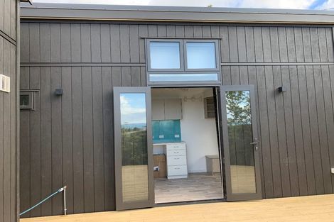 Photo of property in 2a Rimu Road, Stanmore Bay, Whangaparaoa, 0932