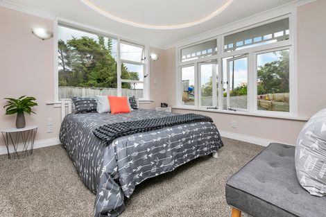 Photo of property in 1084 Scenic Drive North, Swanson, Auckland, 0816