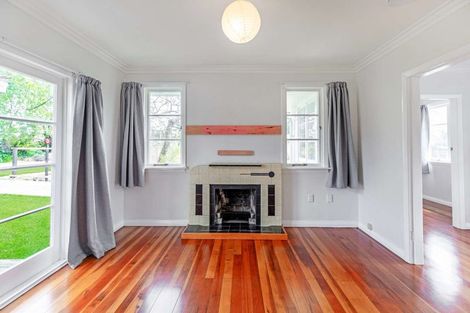 Photo of property in 9 Hewitts Road, Linton, Palmerston North, 4472