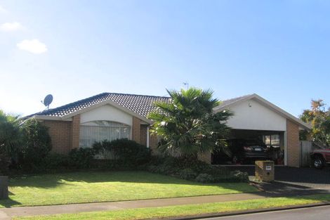 Photo of property in 10 Ardee Close, East Tamaki, Auckland, 2016