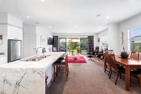 Photo of property in 24 Percy Berry Place, Havelock North, 4130