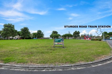 Photo of property in 5 Neta Grove, Henderson, Auckland, 0612