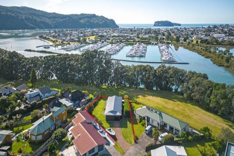Photo of property in 113 Moana Anu Anu Avenue, Whangamata, 3620