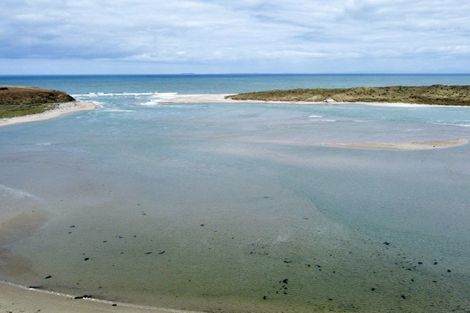 Photo of property in 1 Boat Harbour Road, Fortrose, Tokanui, 9875