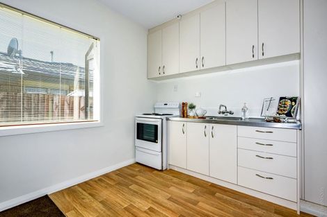 Photo of property in 266 Wainoni Road, Avondale, Christchurch, 8061