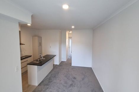 Photo of property in 10/11 Carlos Drive, Flat Bush, Auckland, 2016