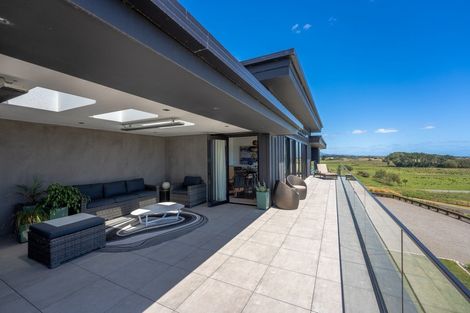 Photo of property in 80 Harakeke Road, Te Horo, Otaki, 5581