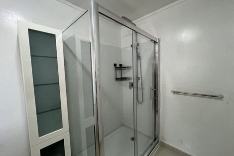 Photo of property in 1/8 Tusac Place, Totara Vale, Auckland, 0627