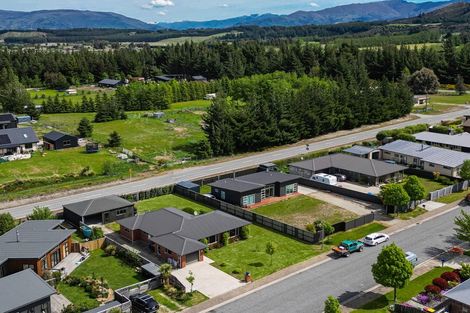 Photo of property in 40 Little Maude Drive, Lake Hawea, Wanaka, 9382