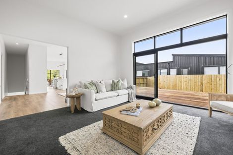 Photo of property in 10 Bob Carter Place, Welcome Bay, Tauranga, 3175