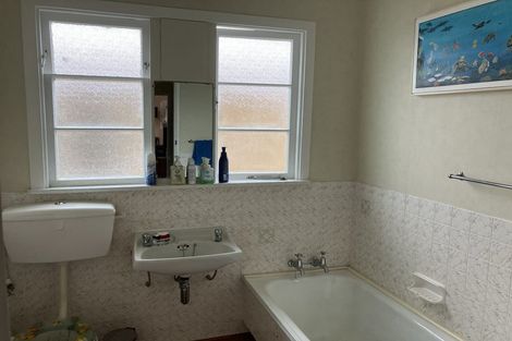 Photo of property in 1 Huia Street, Foxton Beach, Foxton, 4815