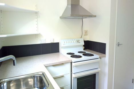 Photo of property in 1/43 Edgecombe Street, Newlands, Wellington, 6037