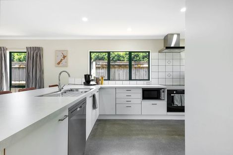 Photo of property in 2 Hanna Place, Havelock North, 4130