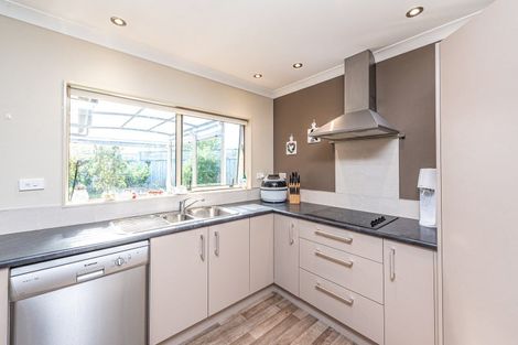 Photo of property in 22 Sherwood Place, Springvale, Whanganui, 4501