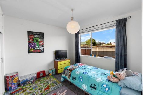 Photo of property in 3/90 Springs Road, Hornby, Christchurch, 8042