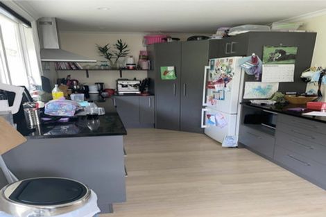 Photo of property in 104 Helston Road, Paparangi, Wellington, 6037