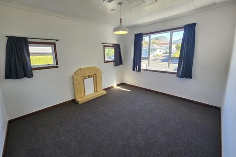 Photo of property in 65 Tukapa Street, Westown, New Plymouth, 4310