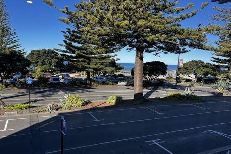 Photo of property in 237 Marine Parade, Napier South, Napier, 4110