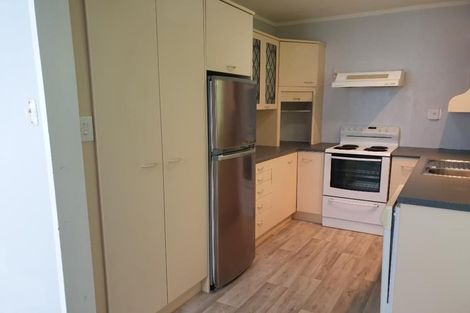 Photo of property in 58a Raroa Terrace, Tawa, Wellington, 5028