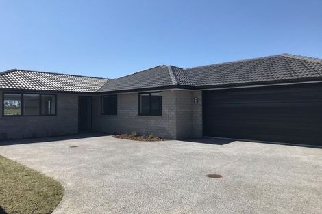 Photo of property in 5 Cascade Way, Omokoroa, 3114