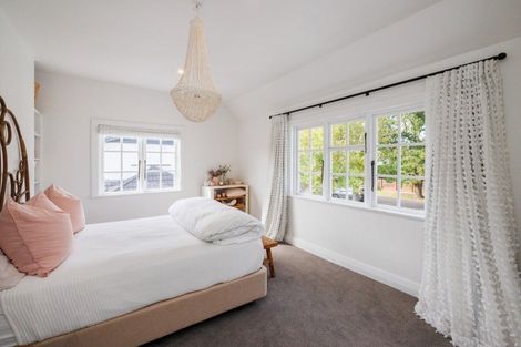 Photo of property in 23 Elmira Avenue, Hokowhitu, Palmerston North, 4410