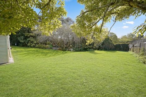 Photo of property in 35 Nile Road, Kelston, Auckland, 0602