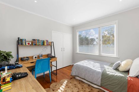 Photo of property in 1 Waipani Road, Te Atatu Peninsula, Auckland, 0610