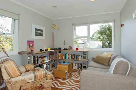 Photo of property in 1/5 Edgars Road, Westmere, Auckland, 1022