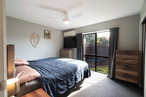Photo of property in 2/126b Inwoods Close, Parklands, Christchurch, 8083
