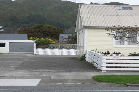 Photo of property in 2/20 Rata, Naenae, Lower Hutt, 5011