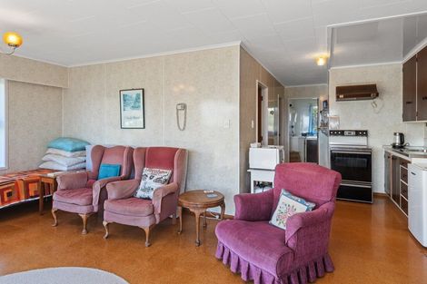 Photo of property in 50 Du Fresne Place, Russell, 0202