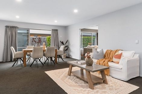 Photo of property in 15 Graycliffe Street, Halswell, Christchurch, 8025