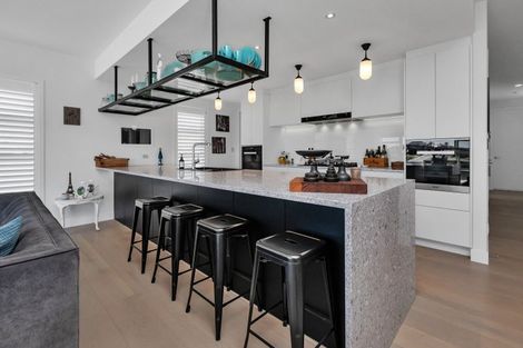 Photo of property in 13 Waitemata Drive, One Tree Point, 0118