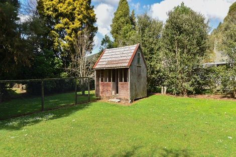 Photo of property in 32 Wharetoroa Drive, Rotoiti Forest, Rotorua, 3074