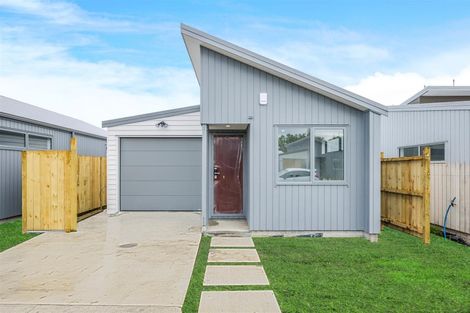 Photo of property in 27 Clayden Shuttleworth Street, Papakura, 2110