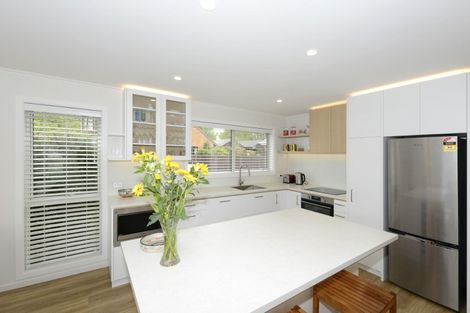 Photo of property in 2/11 Ludecke Place, Sockburn, Christchurch, 8042