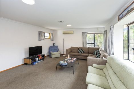 Photo of property in 16 Sayers Crescent, Ilam, Christchurch, 8041