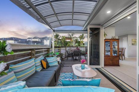 Photo of property in 16 Benmore Crescent, Pyes Pa, Tauranga, 3112