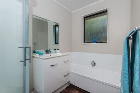 Photo of property in 16a Trinidad Crescent, Grenada Village, Wellington, 6037