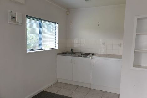 Photo of property in 115 Sykes Road, Weymouth, Auckland, 2103