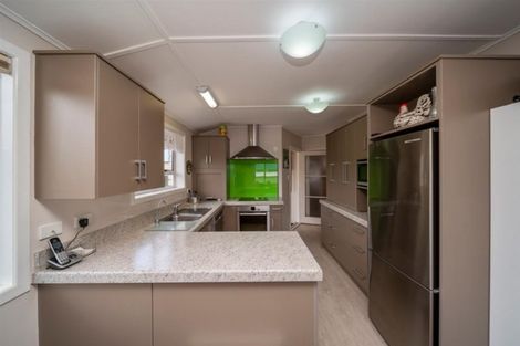 Photo of property in 52a Dixon Avenue, Hawera, 4610