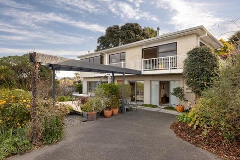 Photo of property in 96 Omokoroa Road, Omokoroa, 3114