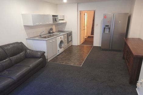 Photo of property in 2b/66 Mount Eden Road, Mount Eden, Auckland, 1024
