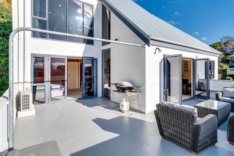 Photo of property in 13 Amner Place, Bluff Hill, Napier, 4110